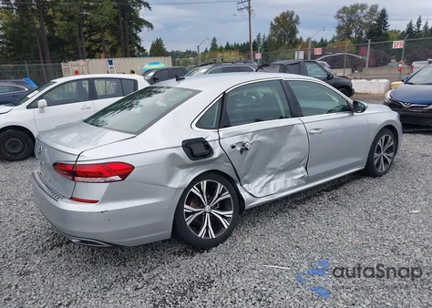 2021 Volkswagen Passat 2.0T Se z USA, uszkodzony, nr VIN 1VWSA7A30MC008155